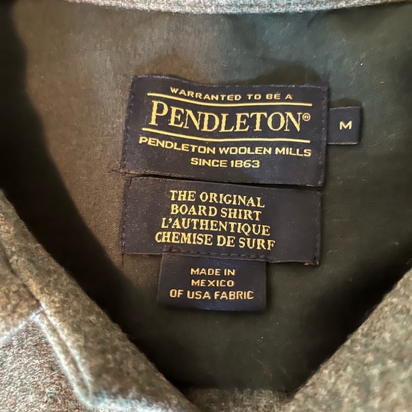 Size medium wool Pendleton flannel. Hunter green color. - Picture 2 of 5